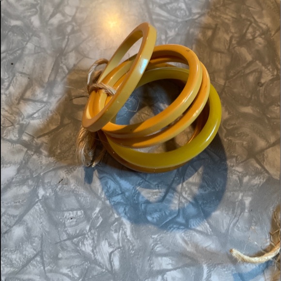Bakelite Accessories - Bakelite bracelets
